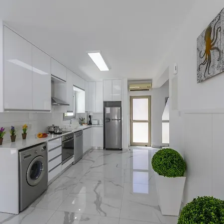 Sunrise 2 Villa Protaras